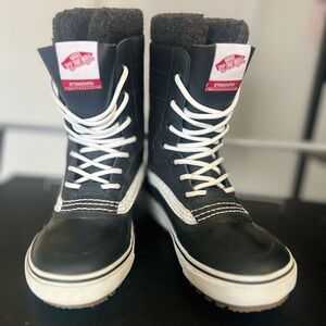 Vans MTE tall black, gray & white cold weather boot. Insulated & waterproof.